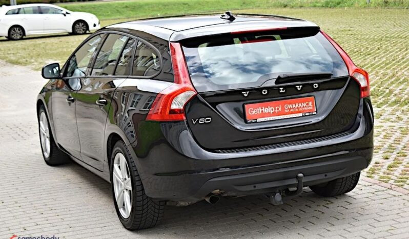 Volvo V60 D2 Momentum full