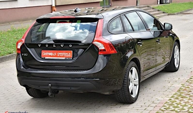 Volvo V60 D2 Momentum full