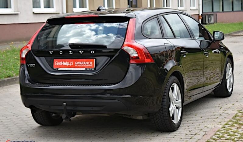 Volvo V60 D2 Momentum full