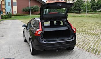 Volvo V60 D2 Momentum full