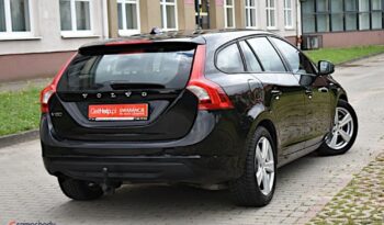 Volvo V60 D2 Momentum full