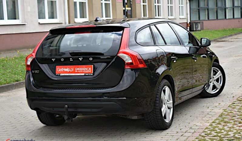 Volvo V60 D2 Momentum full