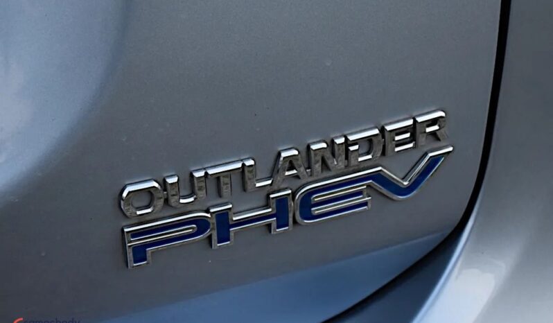 Mitsubishi Outlander 2.0 4WD Plug-In Hybrid Top full