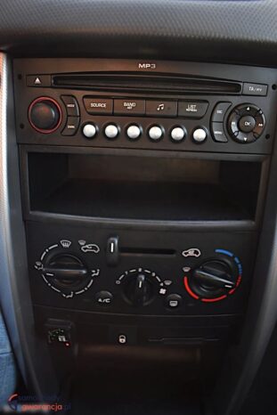 Peugeot 207 1.4 16V Presence full