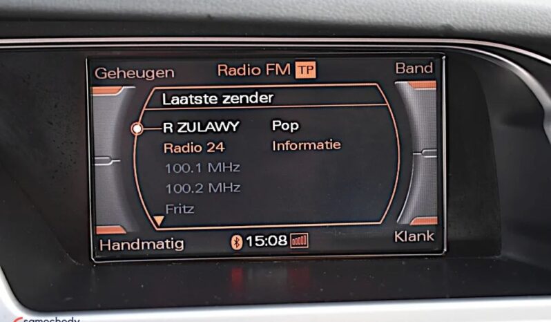 Audi A4 Avant 2.0 TDI full