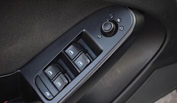 Audi A4 Avant 2.0 TDI full