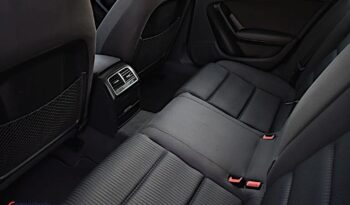 Audi A4 Avant 2.0 TDI full
